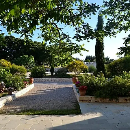 Corte Del Camedrio Cisternino